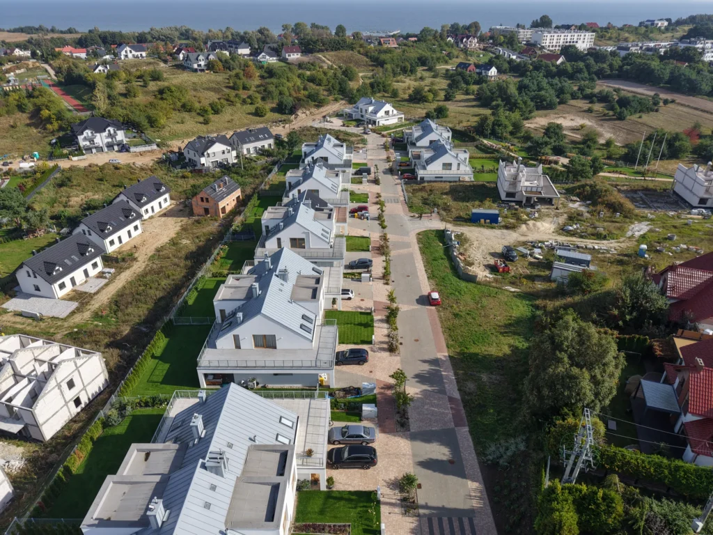 Ulica osiedla Brizo Park z drona